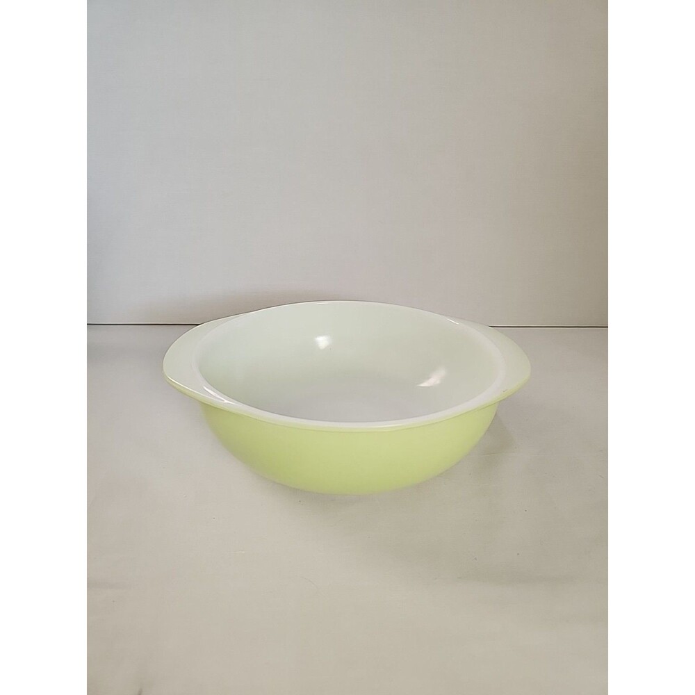 Vintage PYREX Lime Green 2 QT Casserole Dish Mixing Bowl 024